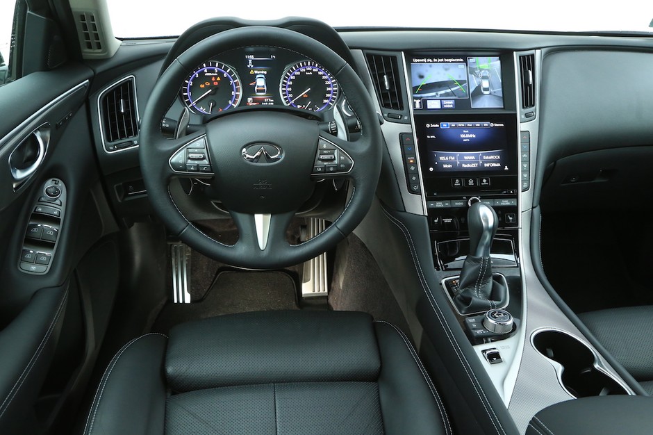 Infiniti Q50 3.0 T