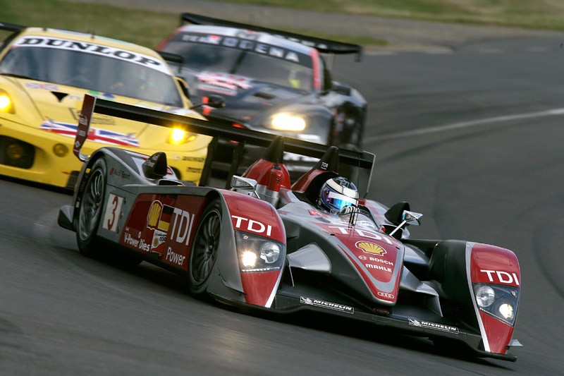 24 godziny Le Mans 2008: niespodziewana porażka Peugeota (fotogaleria)