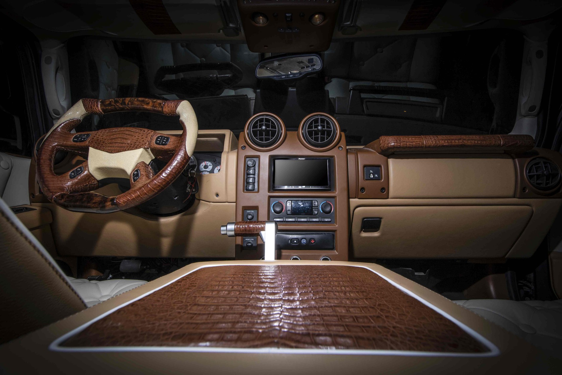 Dartz Prombron Black Stallion