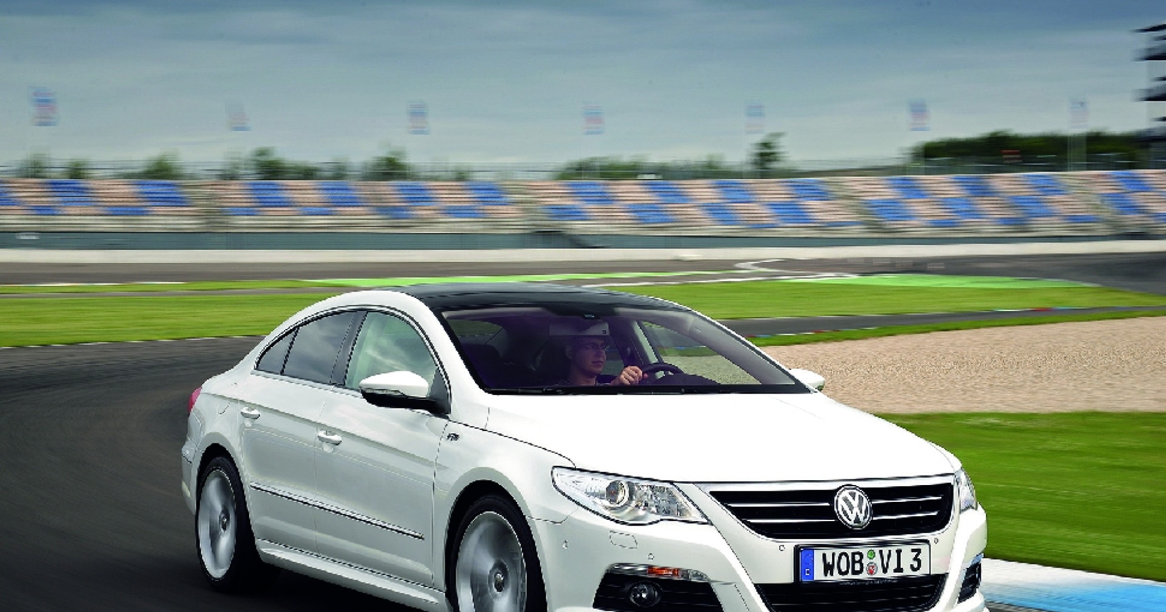 Volkswagen Passat CC R-Line - Sportowa odsłona niemieckiej limuzyny