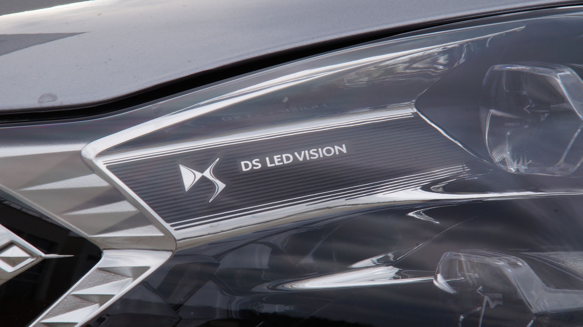 DS 3 Crossback E-tense - elektryk idealny do miasta