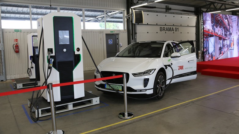 Otwarcie fabryki stacji ładowania w Pszczynie