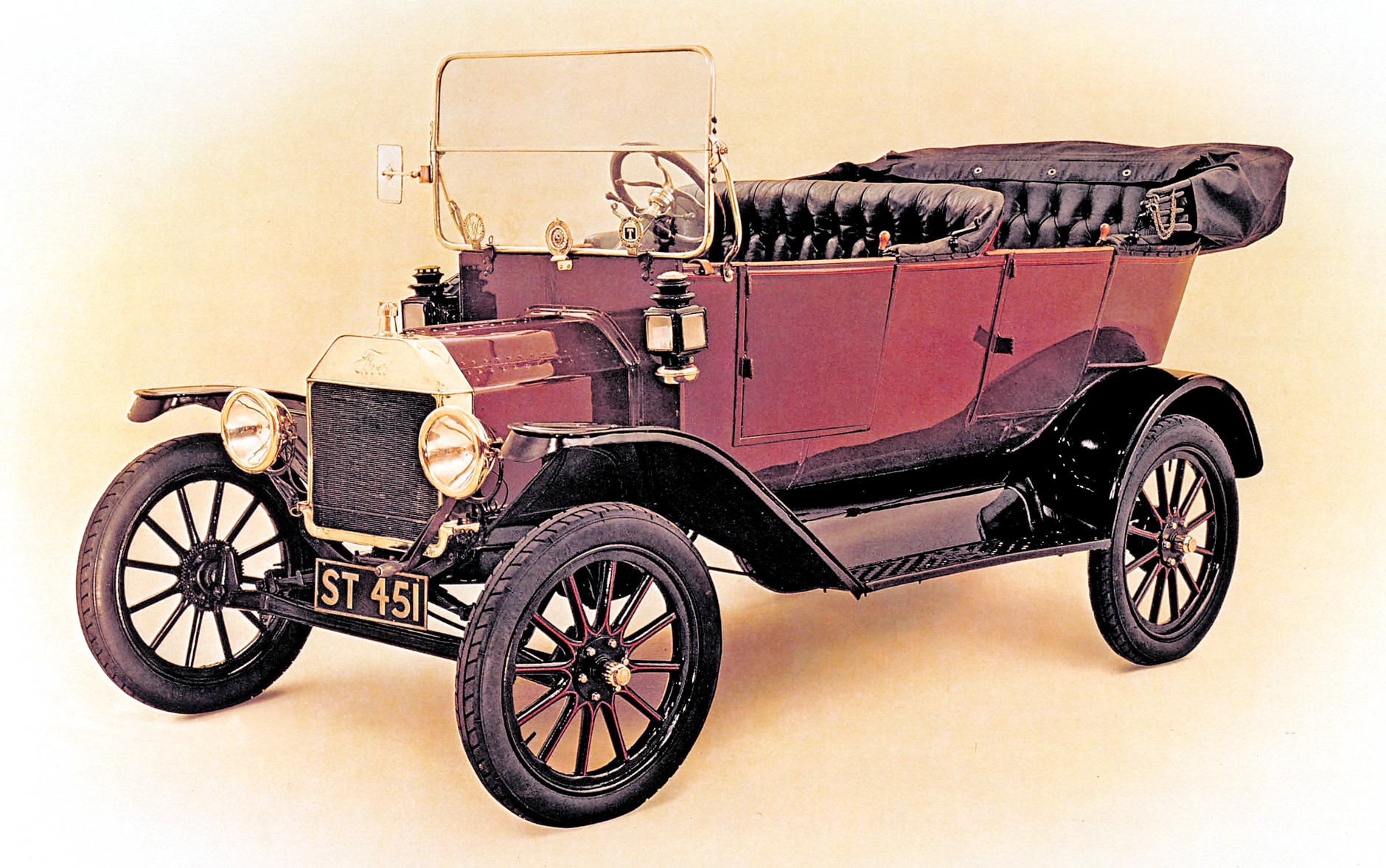 Ford Model T Tourer z 1912 roku