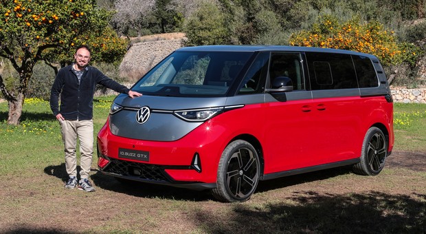 Obejrzałem busa, który "musi latać". Volkswagen ID. Buzz GTX ma 340 KM i napęd 4x4