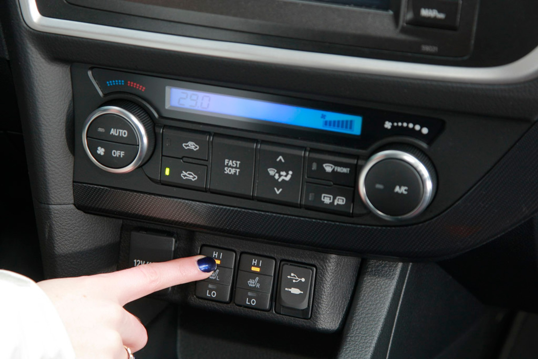 Auto Świat Test Team sprawdza nową Toyotę Auris - zdjęcia