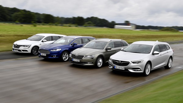 Opel Insignia Sports Tourer w starciu z rywalami: czy największy okaże się najlepszy?