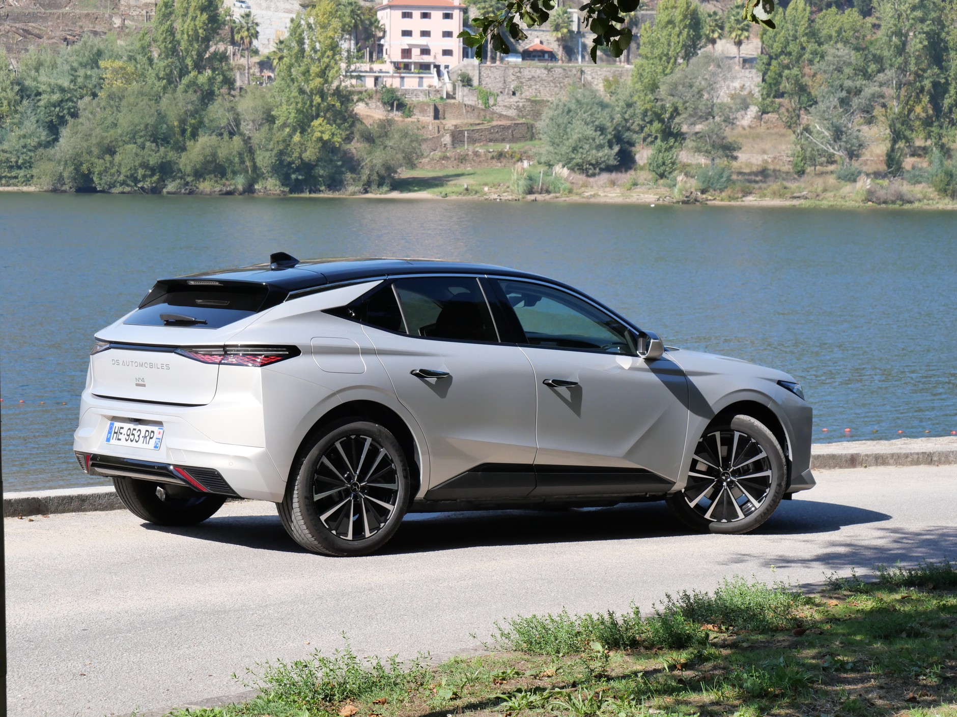 DS Nr 4 po face liftingu: ładny, ale czy dobry?