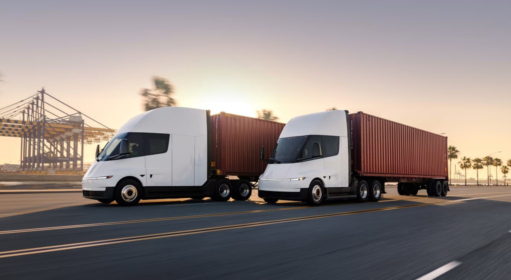 Elektryczna ciężarówka Tesla Semi