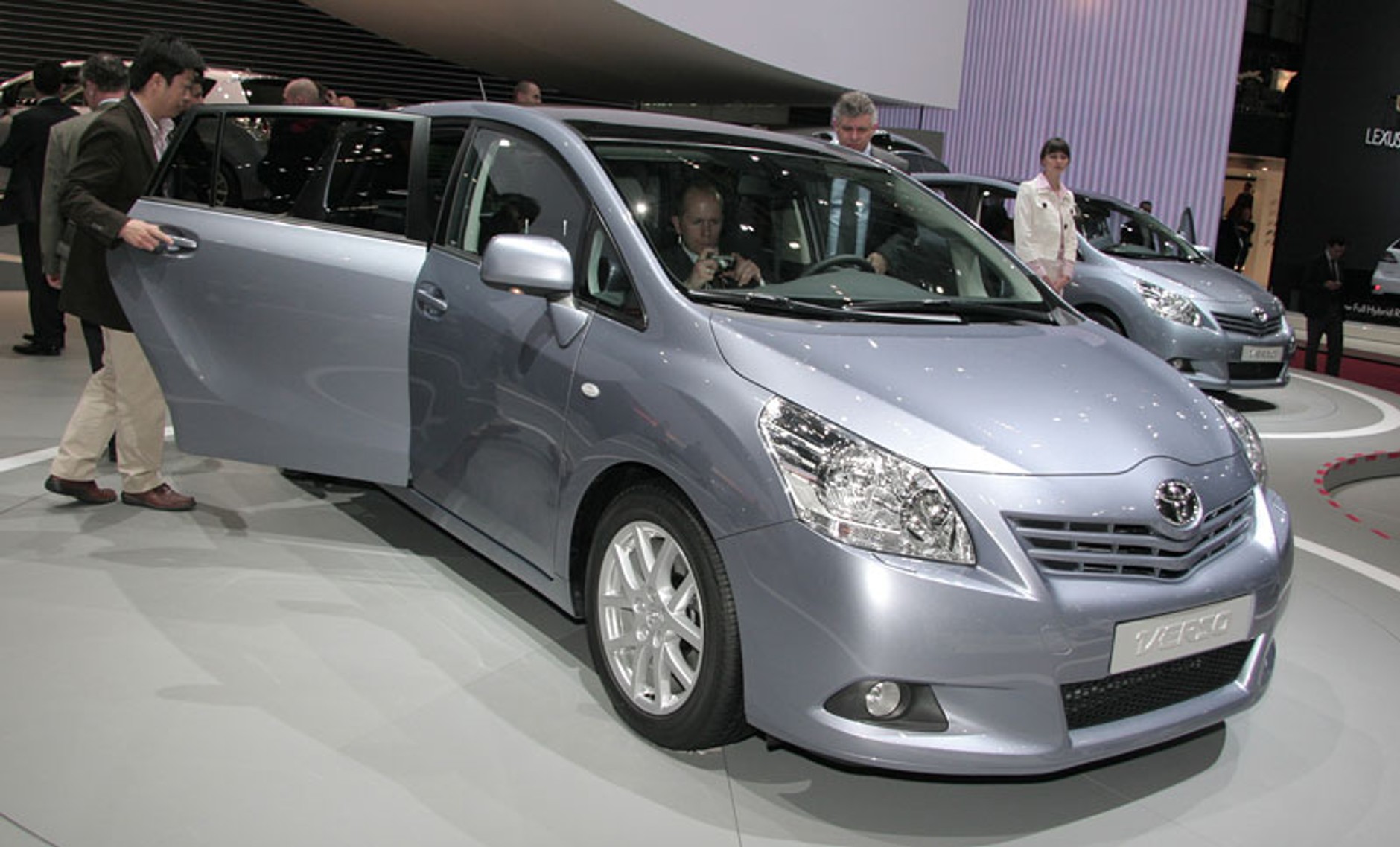 Genewa 2009: Toyota Verso – nowe 7-miejscowe MPV