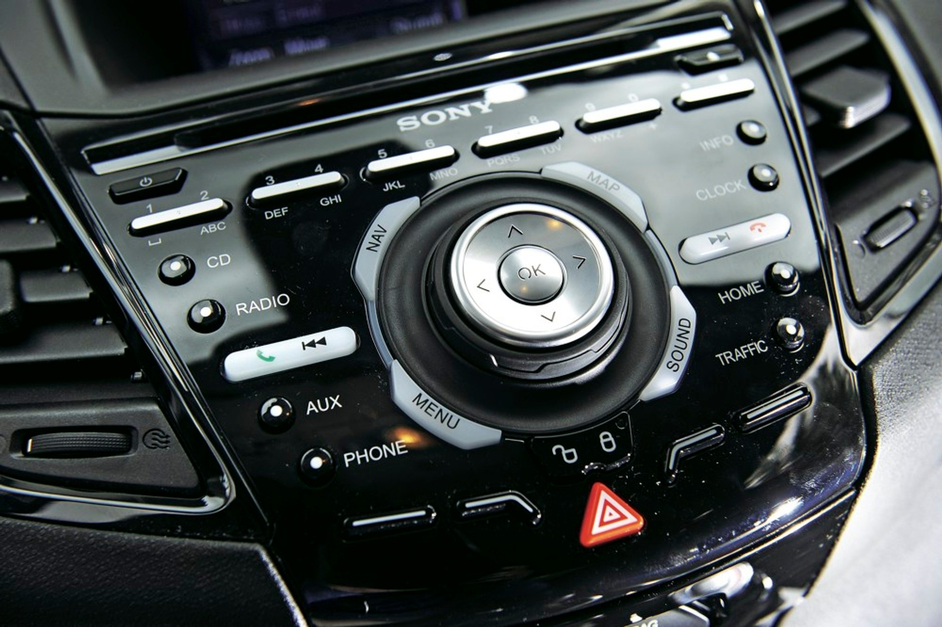 Ford Fiesta, radio