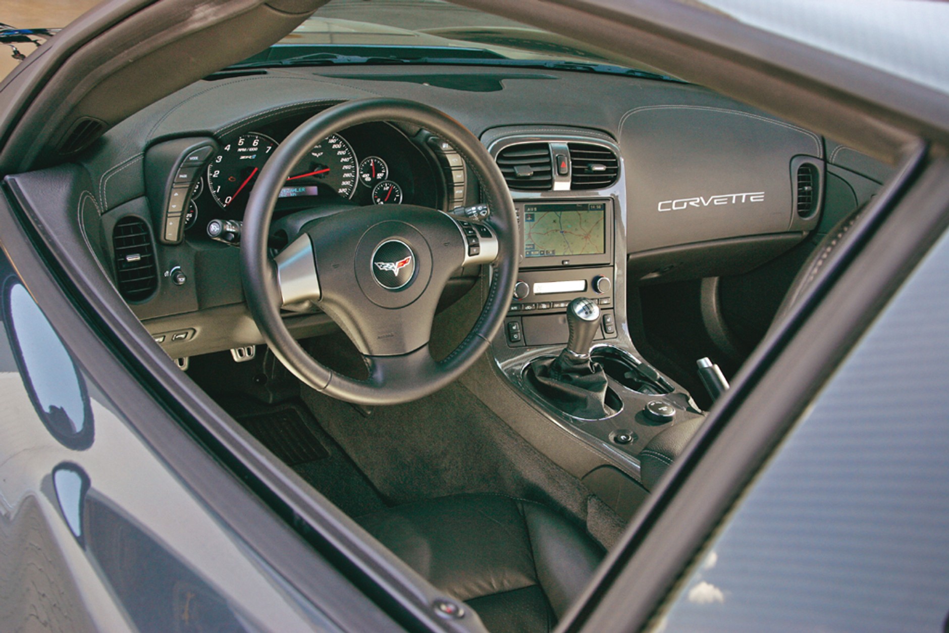 Corvette ZR1 kontra Mercedes SL 65 AMG: Tu topi się asfalt i płonie powietrze