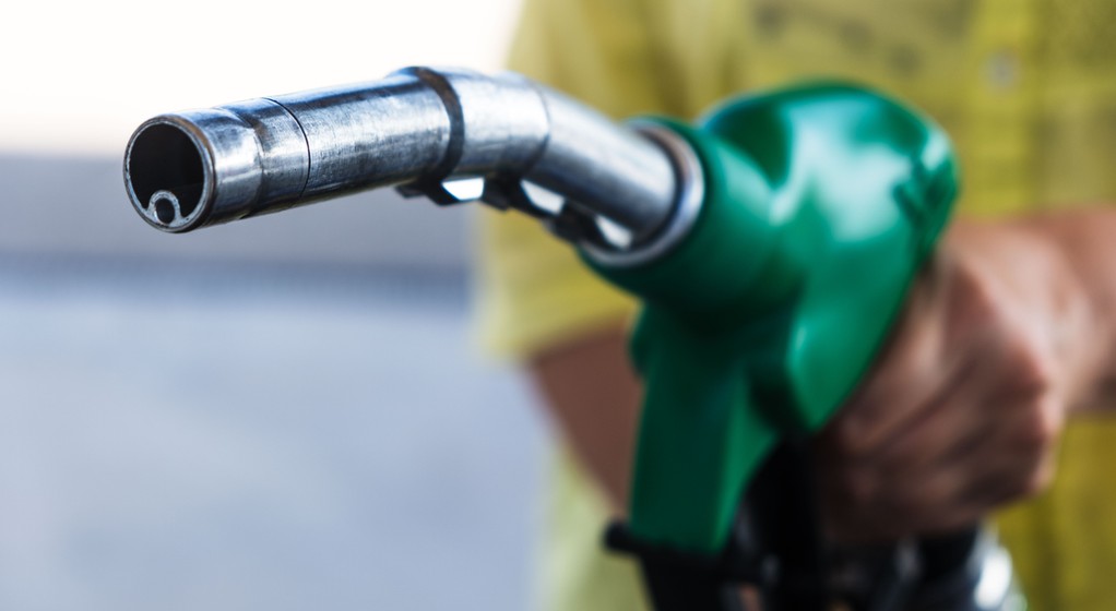 Pistolet do tankowania ma wewnątrz cienką rurkę. To jeden z kluczowych elementów tego urządzenia