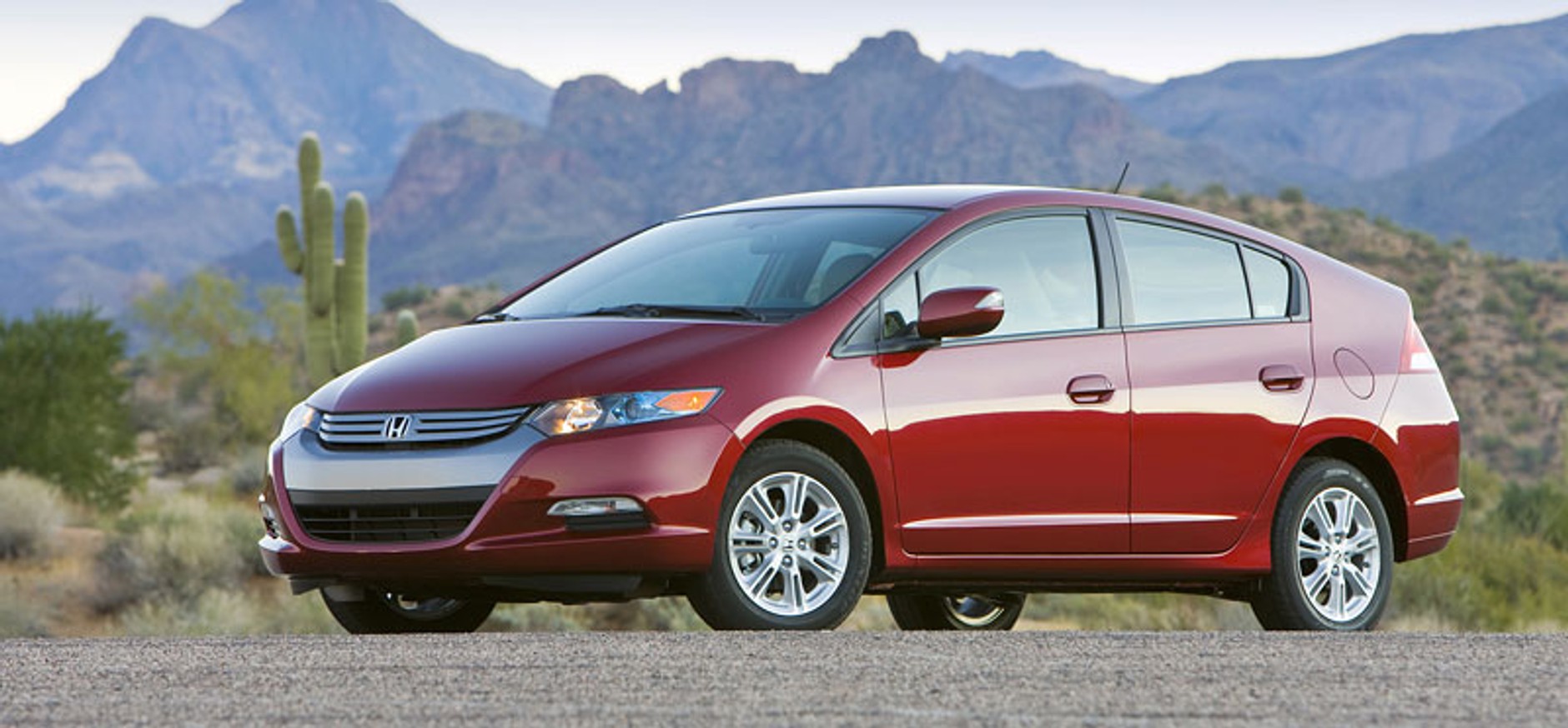 Honda Insight: ekologiczna i ekonomiczna hybryda