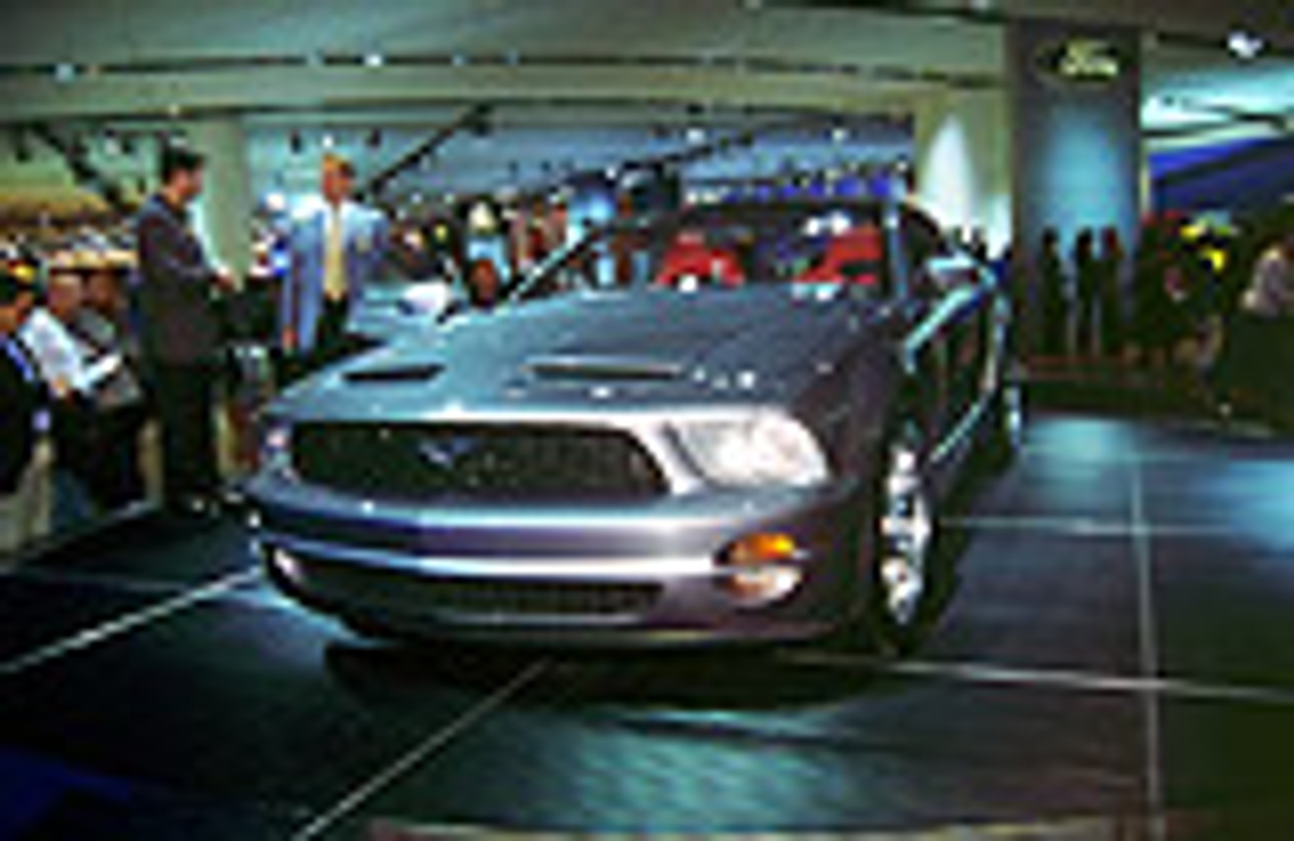 Wystawa samochodowa Detroit 2003