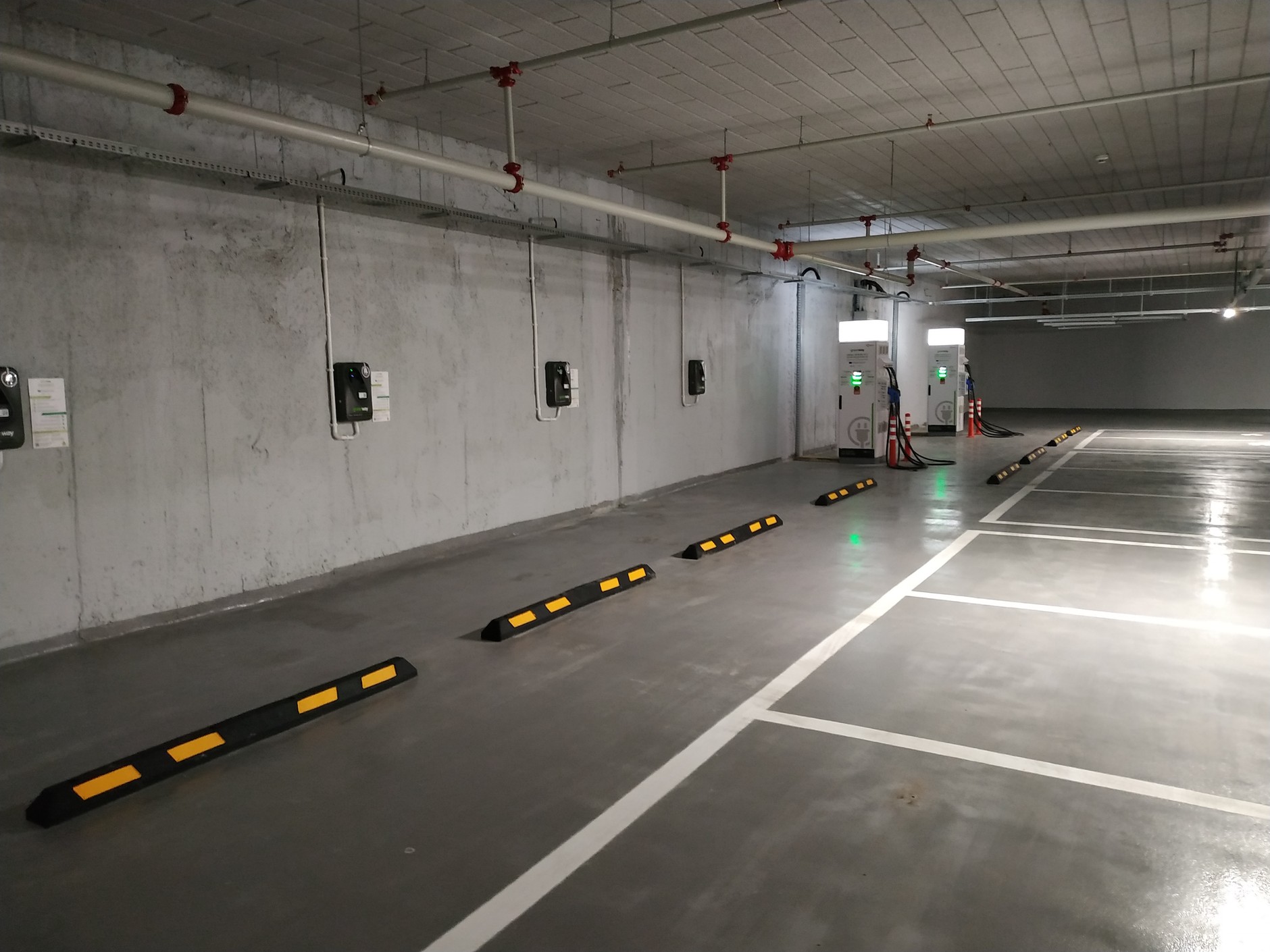 Hub w Galerii Młociny w Warszawie
