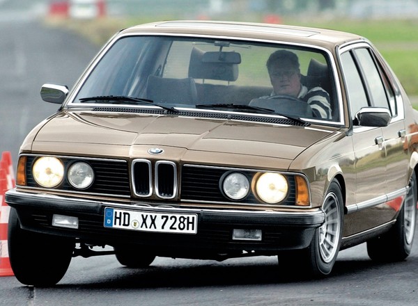 BMW 728i: najgroźniejszy rywal Mercedesa