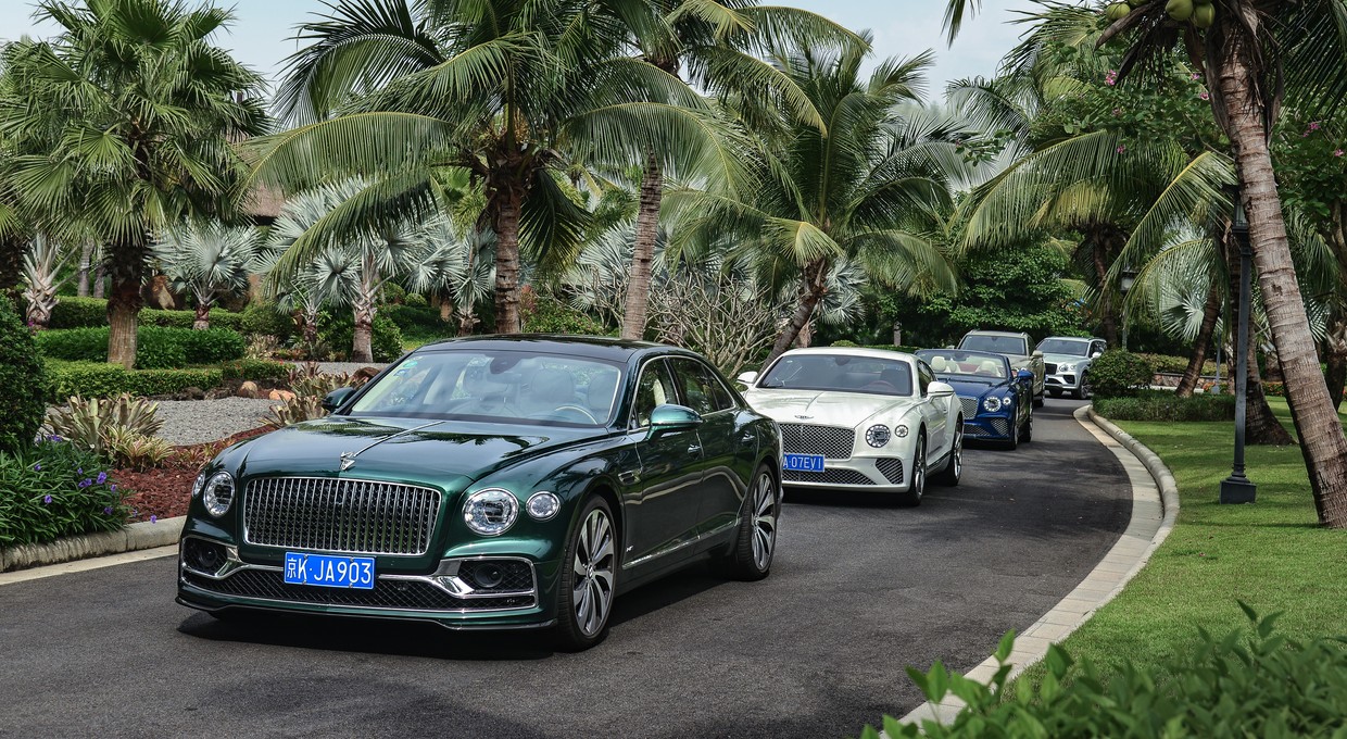 Bentley podsumował 2021 r. i najwyraźniej kryzys go nie dotyczy