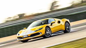 Ferrari 296 GTB – czy z hybrydą plug-in to nadal Farrari?