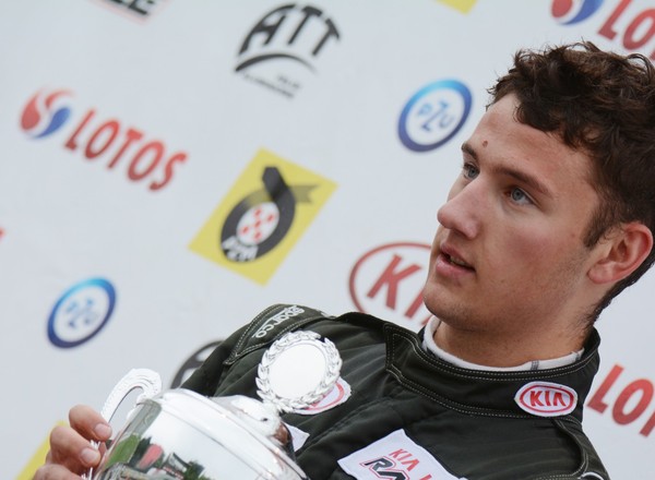 Bartłomiej Mirecki drugi raz z rzędu Mistrzem Polski Kia Lotos Race