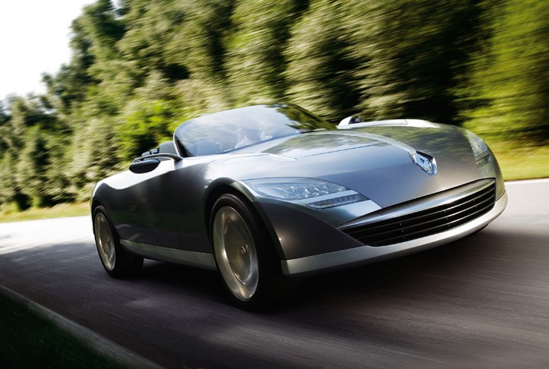 Renault Nepta: pięciometrowy kabriolet dla czterech osób