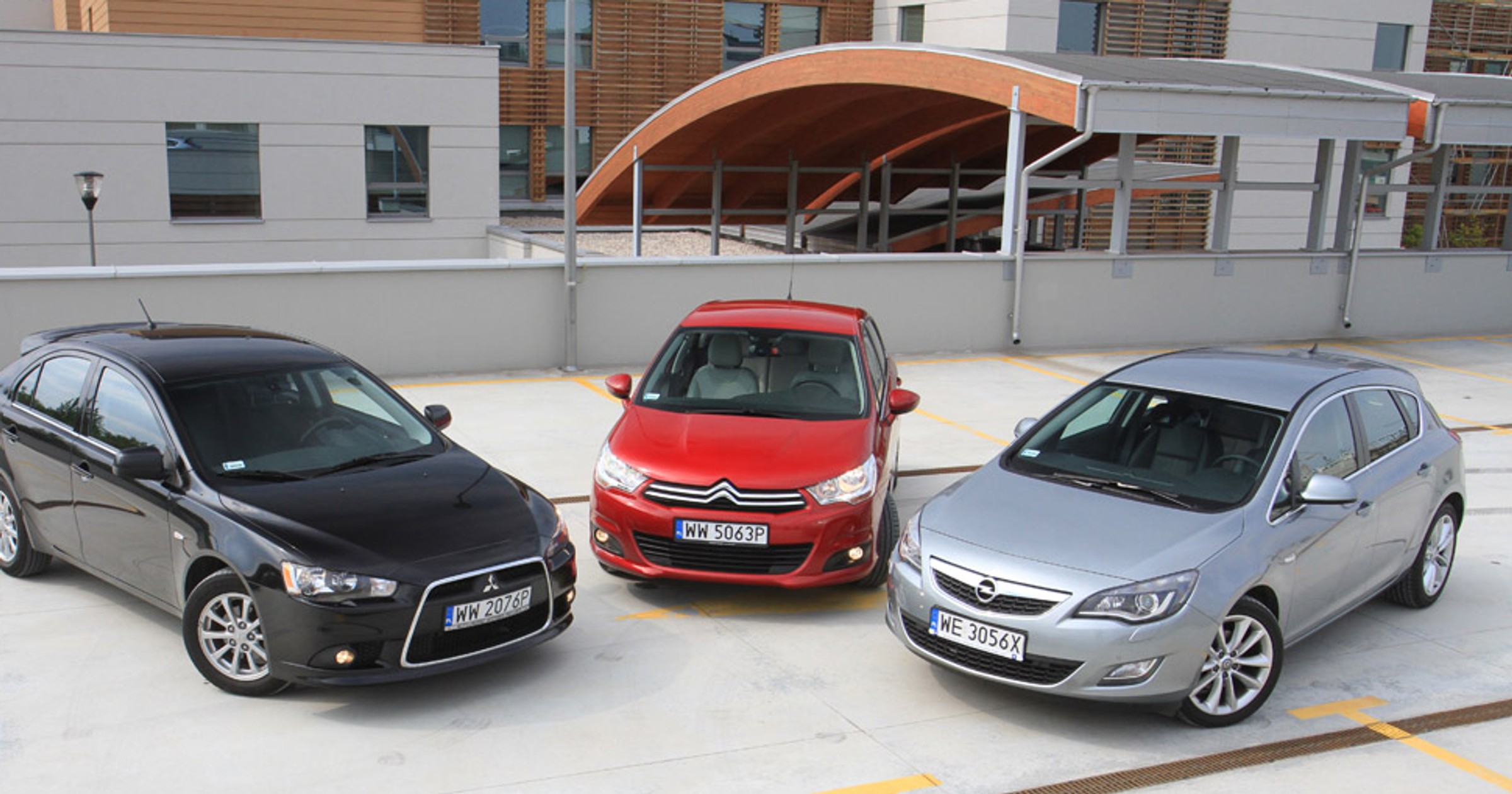 Mitsubishi Lancer kontra Citroen C4 i Opel Astra: kompakty tylko na pozór podobne