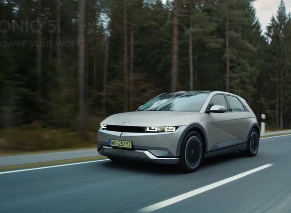 Obalamy popularne mity o samochodach elektrycznych