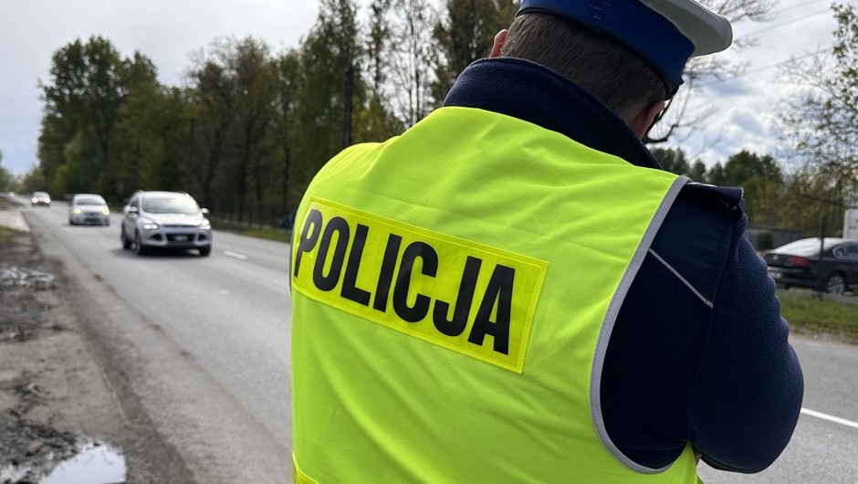 Obraz pochodzący z serwisu https://katowice.policja.gov.pl/k14/informacje/wiadomosci/385399,Katowicka-drogowka-podsumowala-majowy-weekend-na-drogach.html