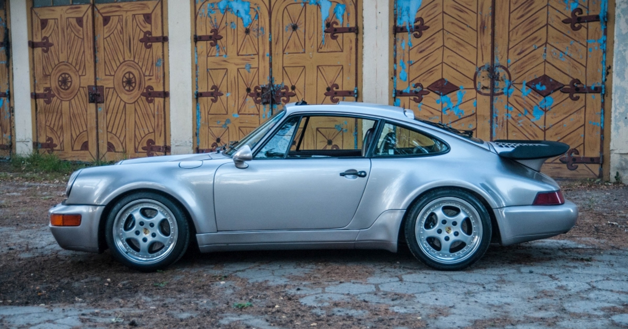 Porsche 964