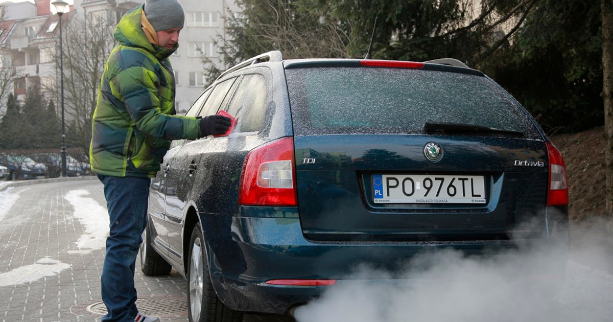  Warto wprowadzić nowy zwyczaj, zanim zostawisz auto na noc. Przydatny zwłaszcza teraz