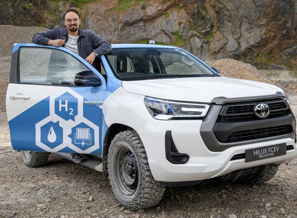 Wodór w kamieniołomie lepszy od ropy. Dałem wycisk prototypowej Toyocie Hilux