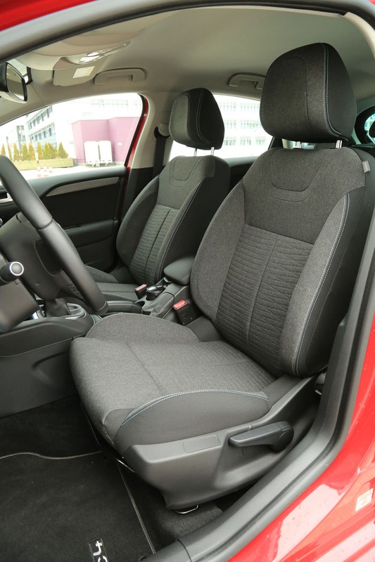 Citroen C4 1.2 PureTech
- 419 punktów miejsce trzecie