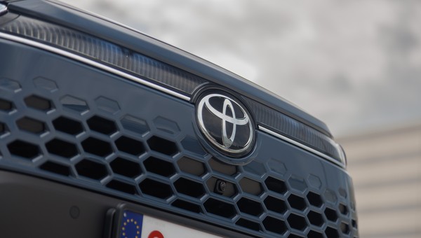 Toyota Corolla Cross Executive 2.0 Hybrid Dynamic Force 178 KM AWD-i e-CVT