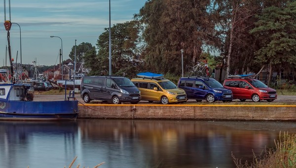 Ford Tourneo Courier, Connect i Custom