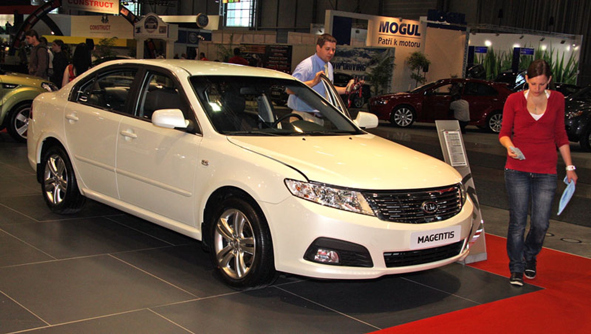 Autosalon Brno 2009: premiery światowe w skromniejszej obsadzie (fotogaleria)