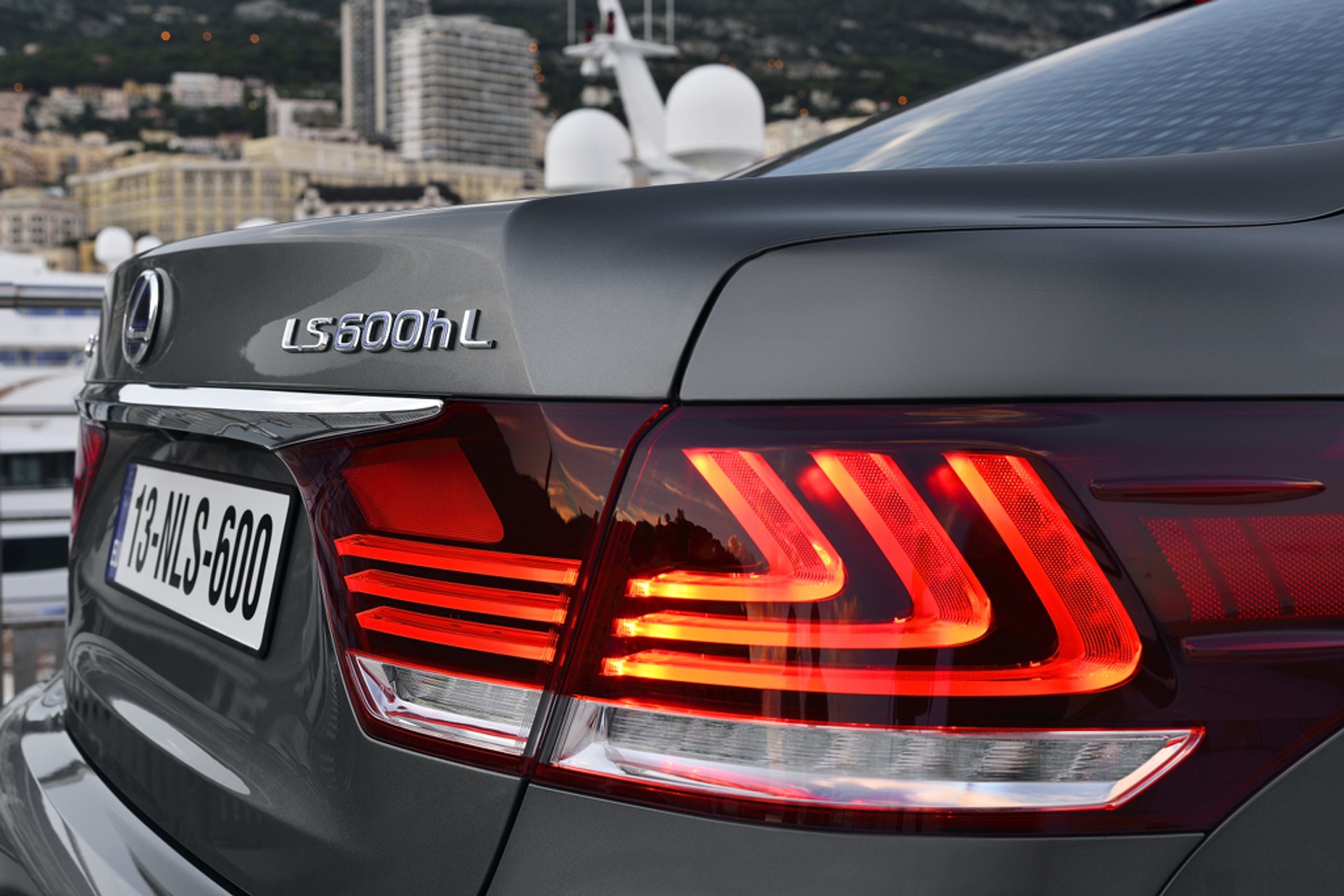 Nowy Lexus LS od 449 200 zł