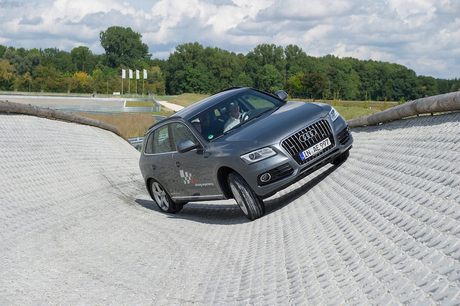 Centrum Nowoczesnych Technologii Audi