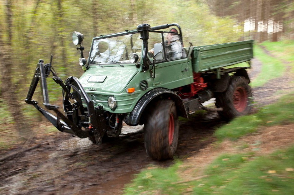 Unimog 406 - klasyk na ciężkie warunki