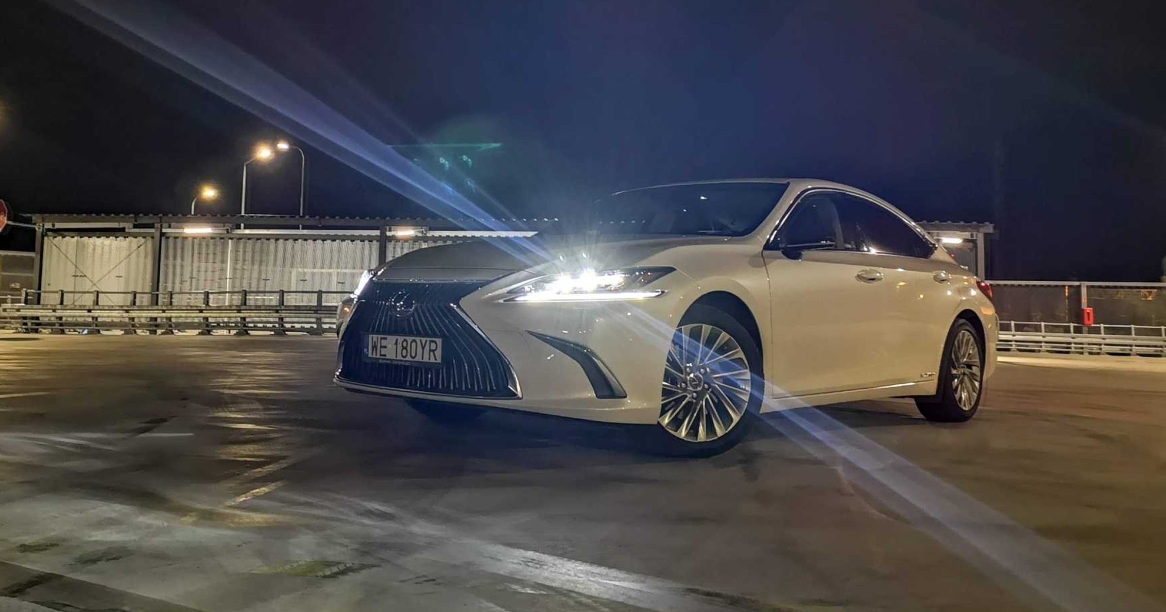 Lexus ES