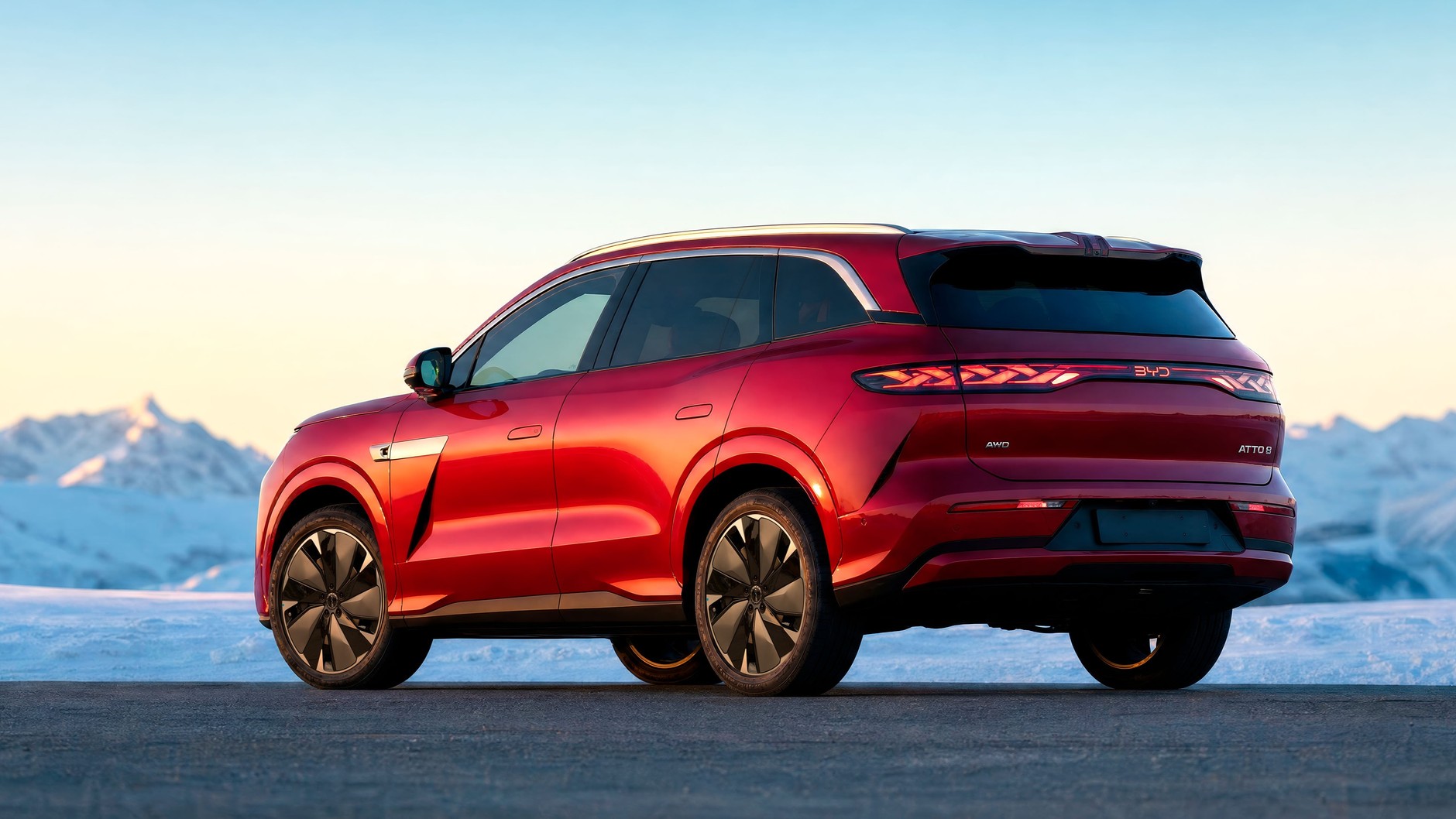 BYD Atto 8