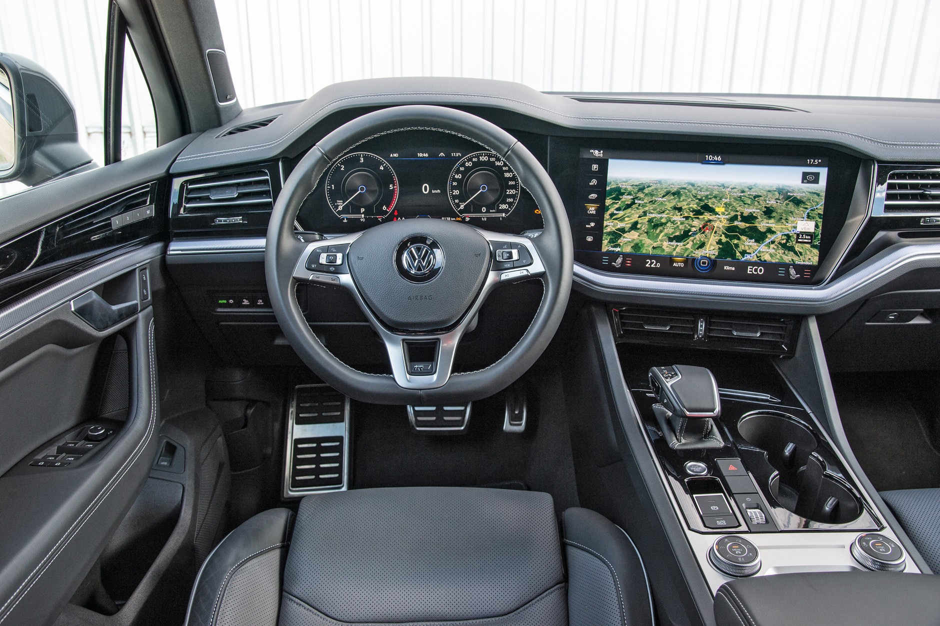 BMW X5 kontra Mercedes GLE i Volkswagen Touareg - który luksusowy SUV jest lepszym wyborem?