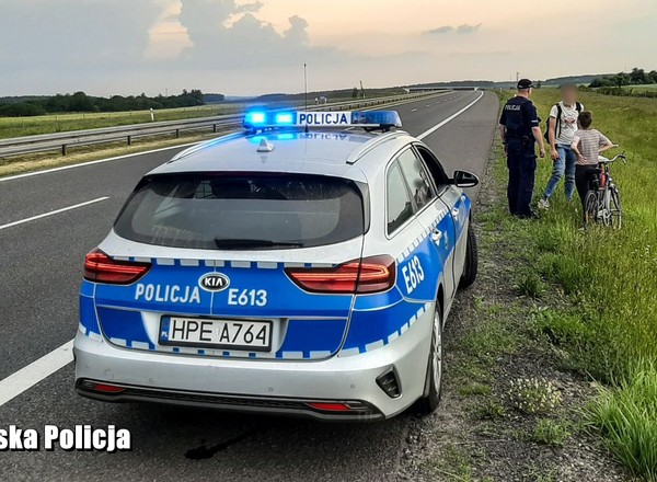 Urządzili wycieczkę rowerową... trasą S3