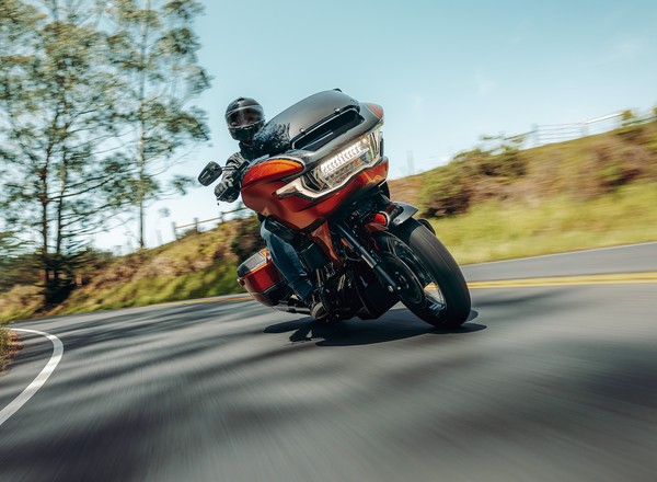 Harley-Davidson CVO Street Glide i CVO Road Glide to motocyklowa klasa premium