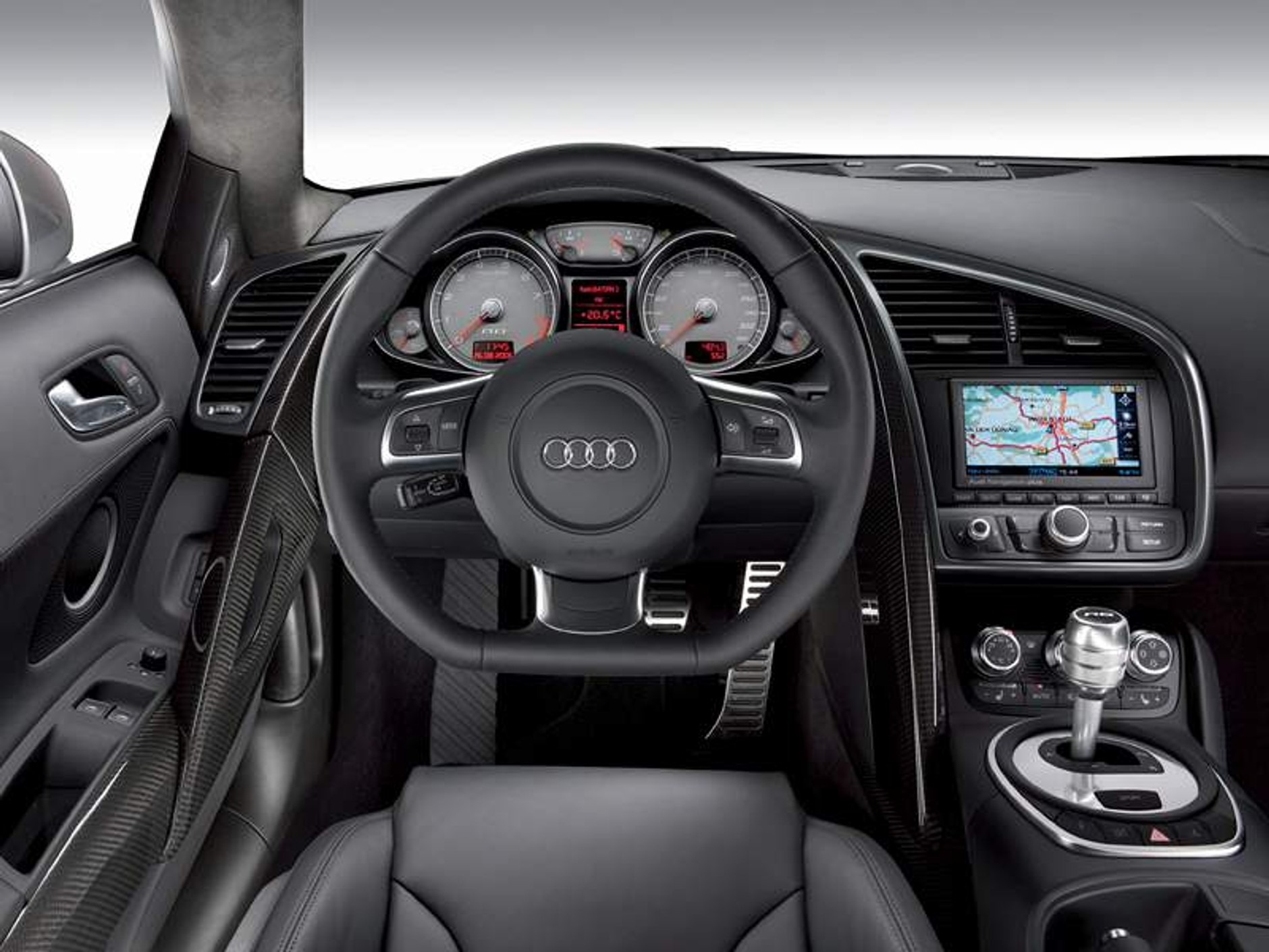 Paryż na żywo: Audi R8