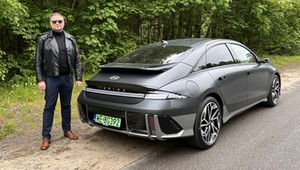 Hyundai Ioniq 6 wygląda jak z innego wymiaru. Czy tak samo się nim jeździ? Sprawdziłem