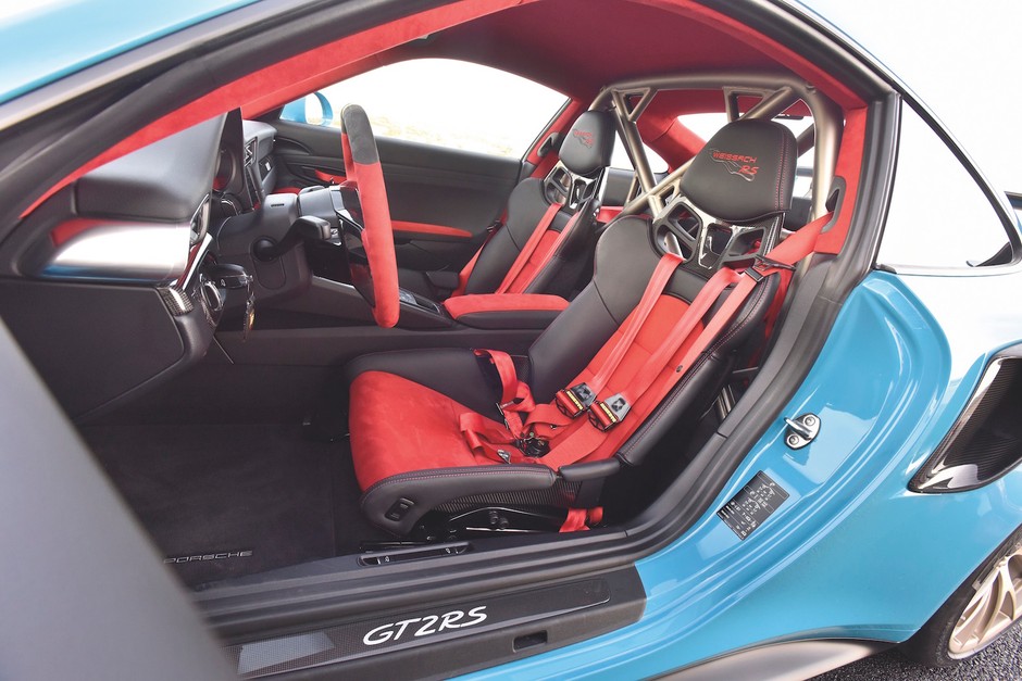 Porsche 911 GT2 RS