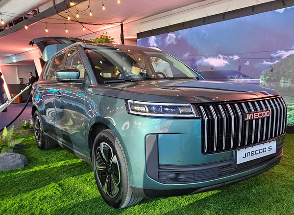 Nowe SUV-y OMODA & JAECOO. Przyjazne dla zwierząt, groźne dla konkurencji? Znamy polskie ceny