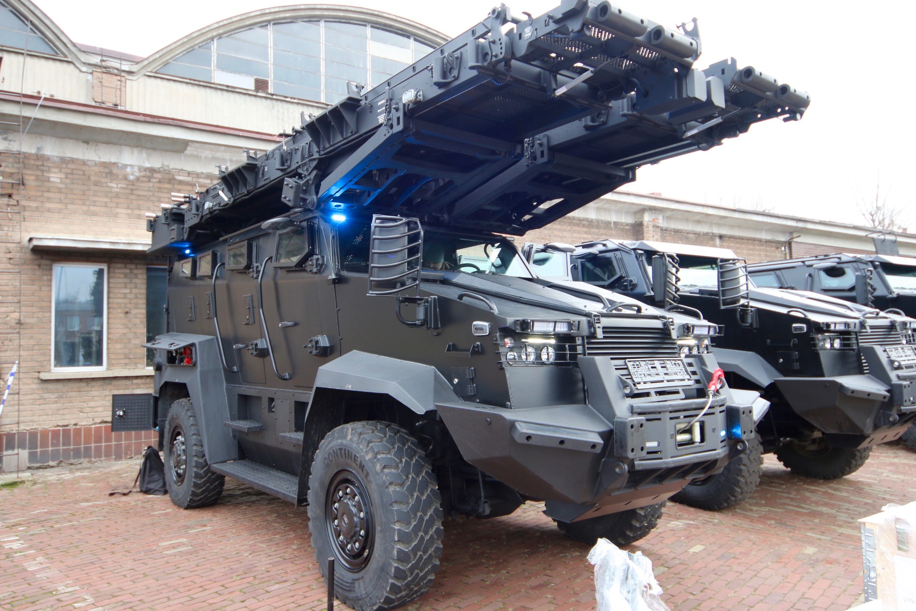 Rampy szturmowe dla specjalnych oddziałów polskiej policji