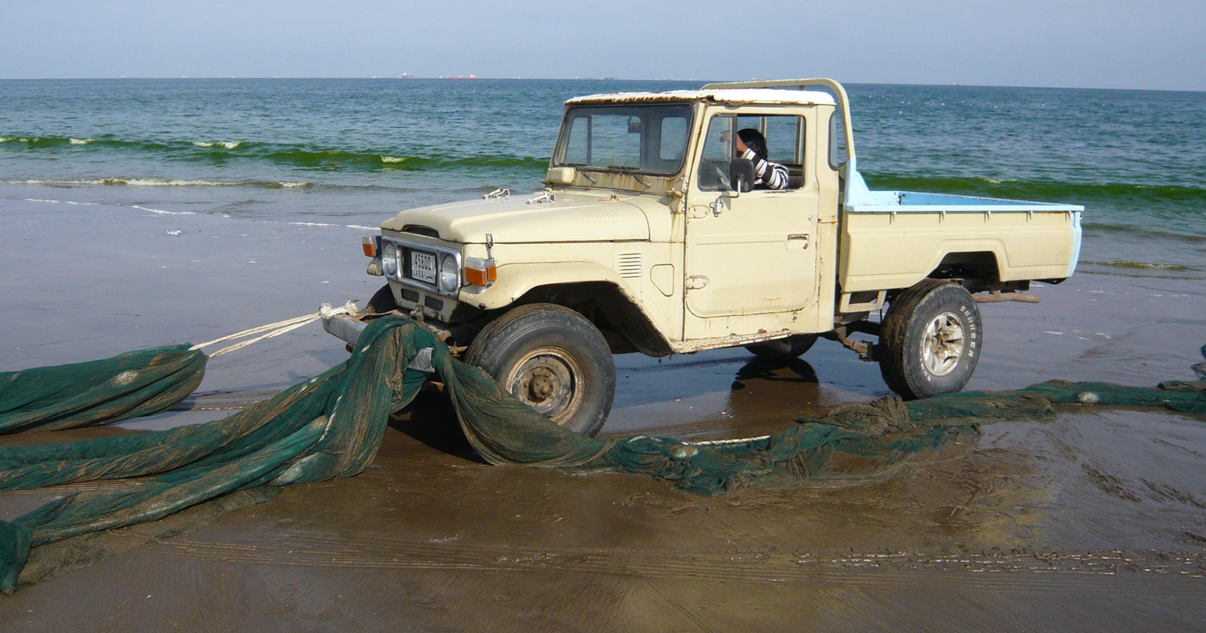 Toyota Land Cruiser z serii 40 ponad 50 letni egzemplarz