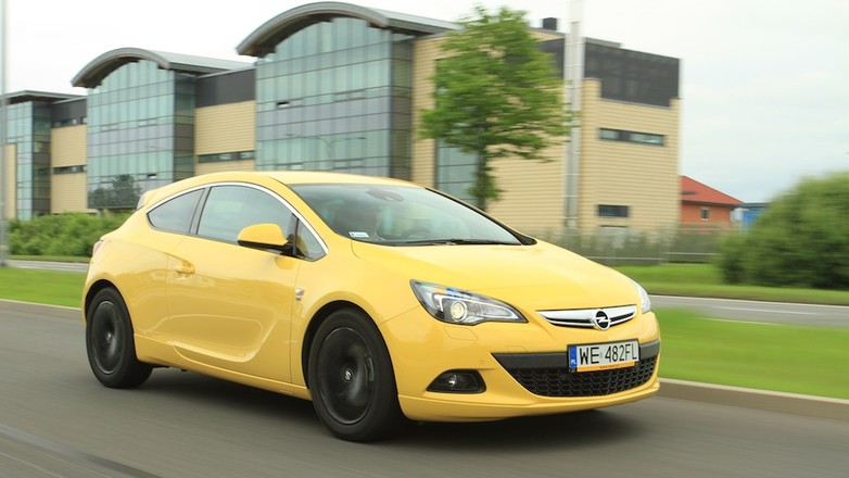 Opel Astra GTC 2.0 CDTI test