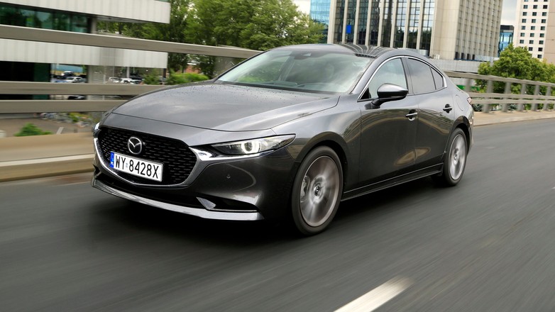 Mazda 3 Sedan 2.0 Skyactiv-G Hikari